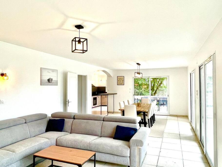 Charmante Villa Pour 10 Personnes Saint-Augustin  Exterior foto